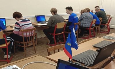Murmansk bölgesinde Birleşik Rusya emekliler için bilgisayar okuryazarlığı dersleri düzenledi