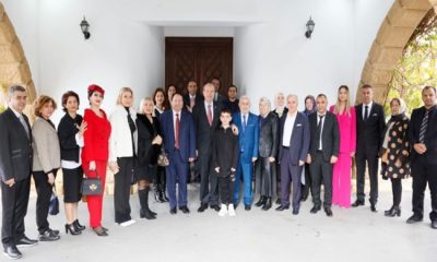 Cumhurbaşkanı Ersin Tatar, Türkiye-Kıbrıs Türk Cumhuriyeti İş Birliği Cemiyeti Başkanı Rüşat Aydoğan ve beraberindeki heyeti kabul ederek görüştü