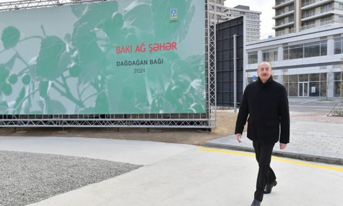 İlham Əliyev Bakı Ağ Şəhərin Mərkəzi Park Kvartalında tikinti, abadlıq işləri və Ofis binasında yaradılan şərait ilə tanış olub