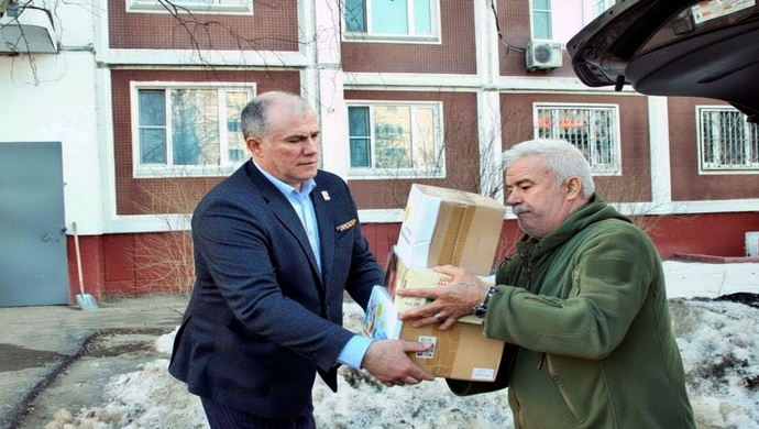 Медикаменты, продукты, масксети и генераторы: «Единая Россия» направила бойцам СВО сезонное снаряжение и оборудование