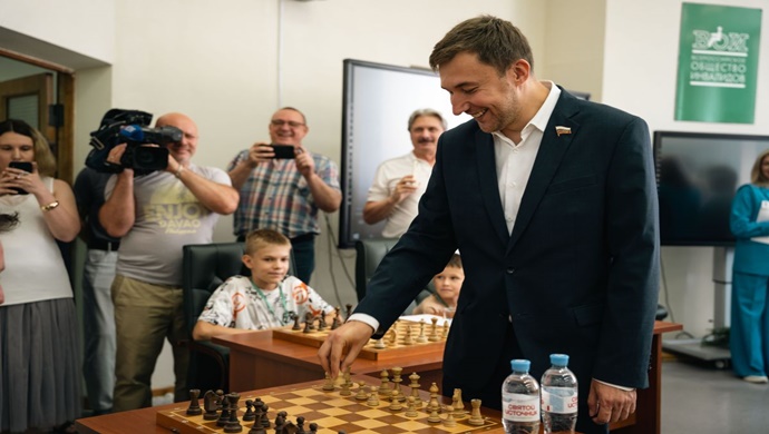 Сторонники «Единой России» проводят неделю шахмат в рамках марафона «Сила России»